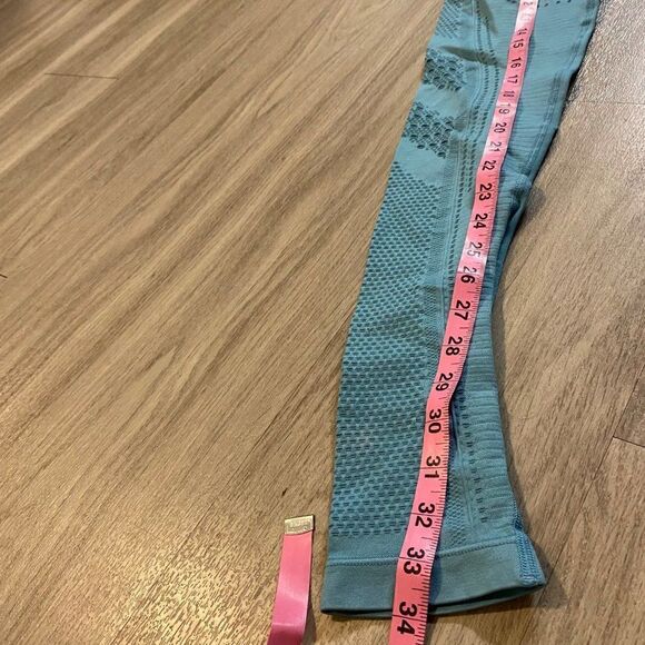 sekermaet blue/teal nylon/spandex cut out athletic leggings size small - Picture 7 of 8
